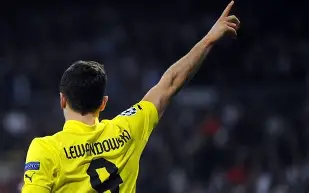 爱游戏入口-重磅！马赛围绕社区盾强势反弹莱万多夫斯基在独行侠比赛中逆转，国际米兰围绕中超调整名单